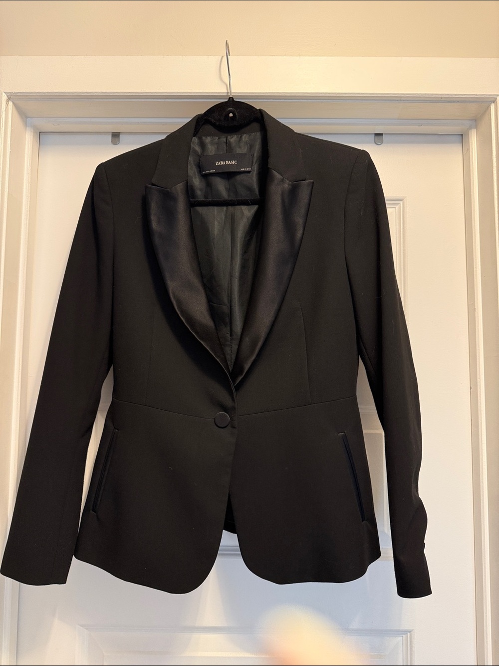 Zara Black Satin Lapel Women's Blazer